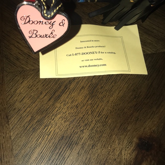 Dooney & Bourke handbag - Picture 2 of 4